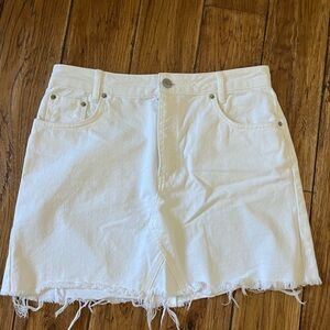White mini high waisted skirt
